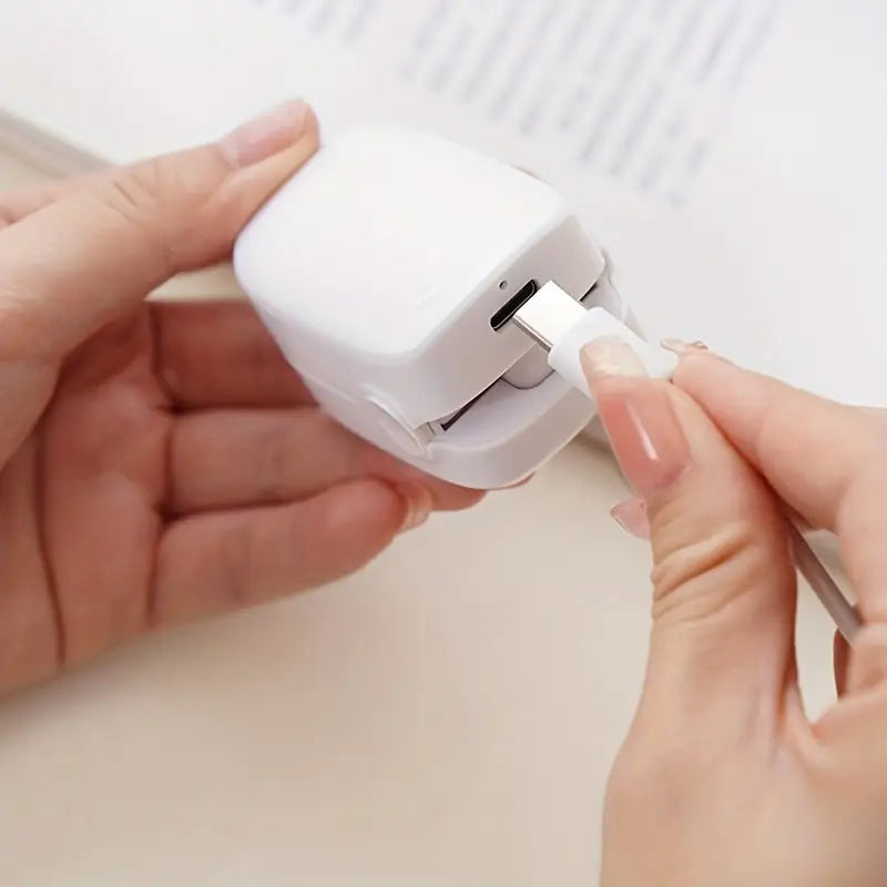 Dermolux® (Dispositivo láser para tratamiento de hongos en las uñas)